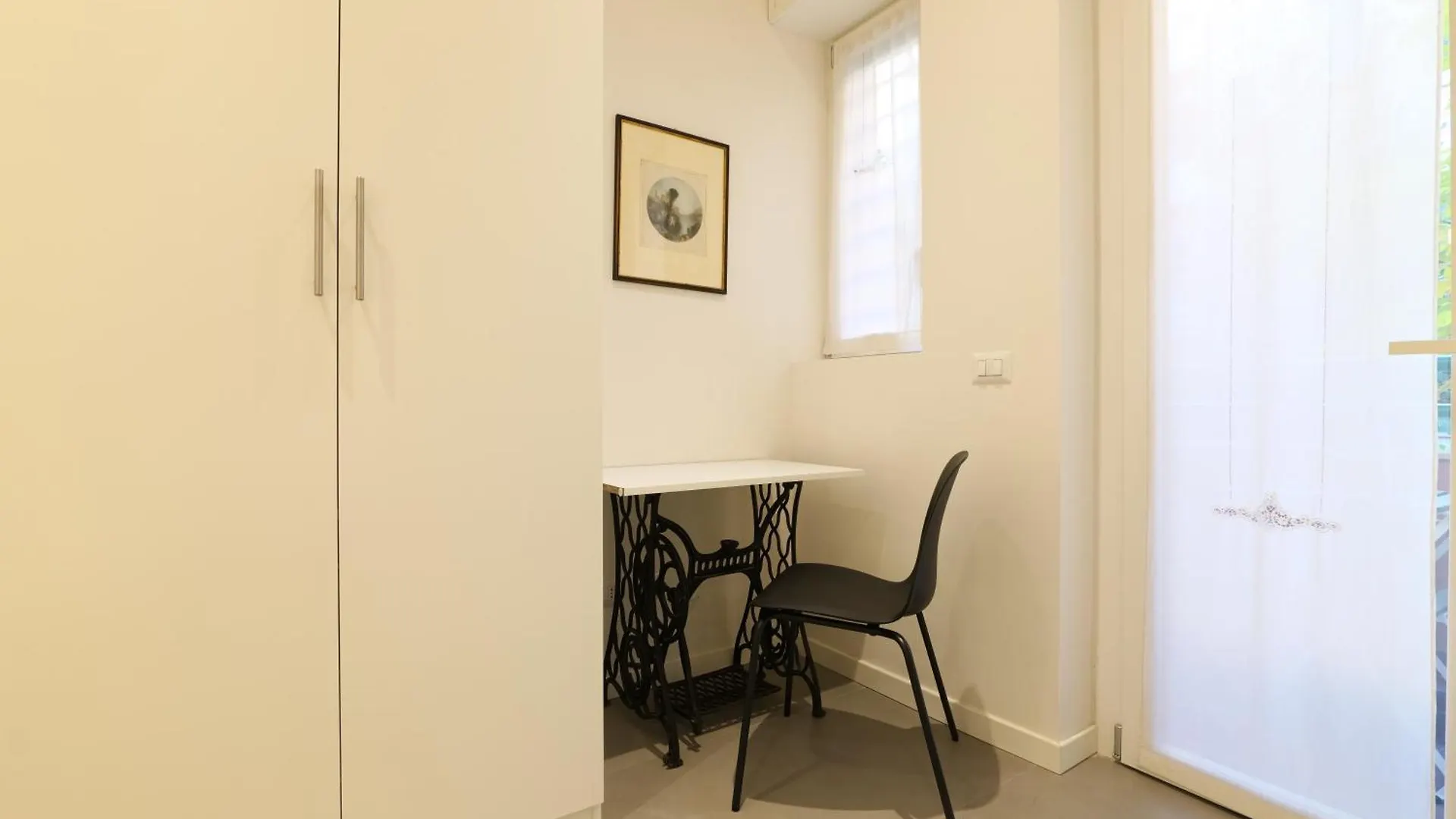 Apartament Primopiano - Astolfo 14 Mediolan 0*,  Włochy