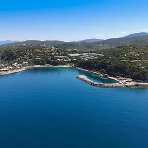 https://pine-bay-holiday-resort.aegeanhotels.net
