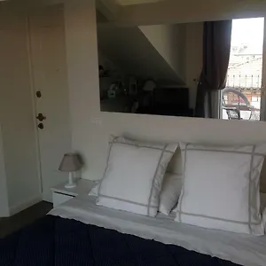 Pied à Terre With Terrazza In City Center Appartamento